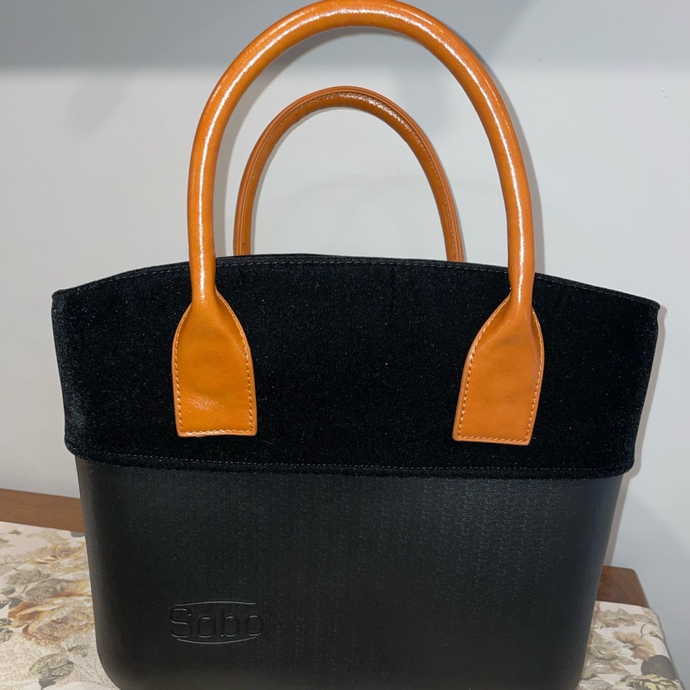 NWOT Sobo Waterproof, Portable, Durable Tote